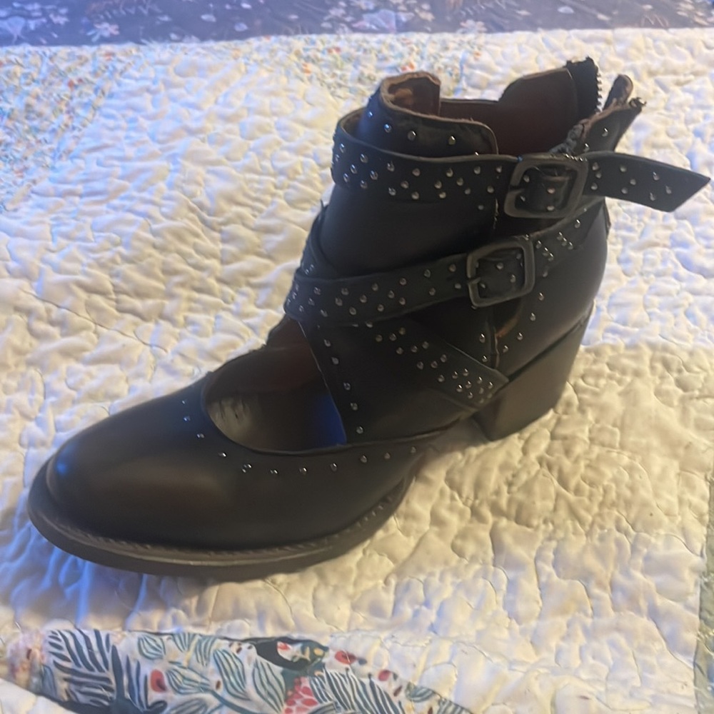 Saphire Freebird Boots size 7